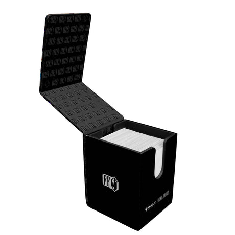MAGIC: THE GATHERING®—FINAL FANTASY™ Kain Highwind Alcove® Flip Deck Box® for Magic: The Gathering Open | Ultra PRO International