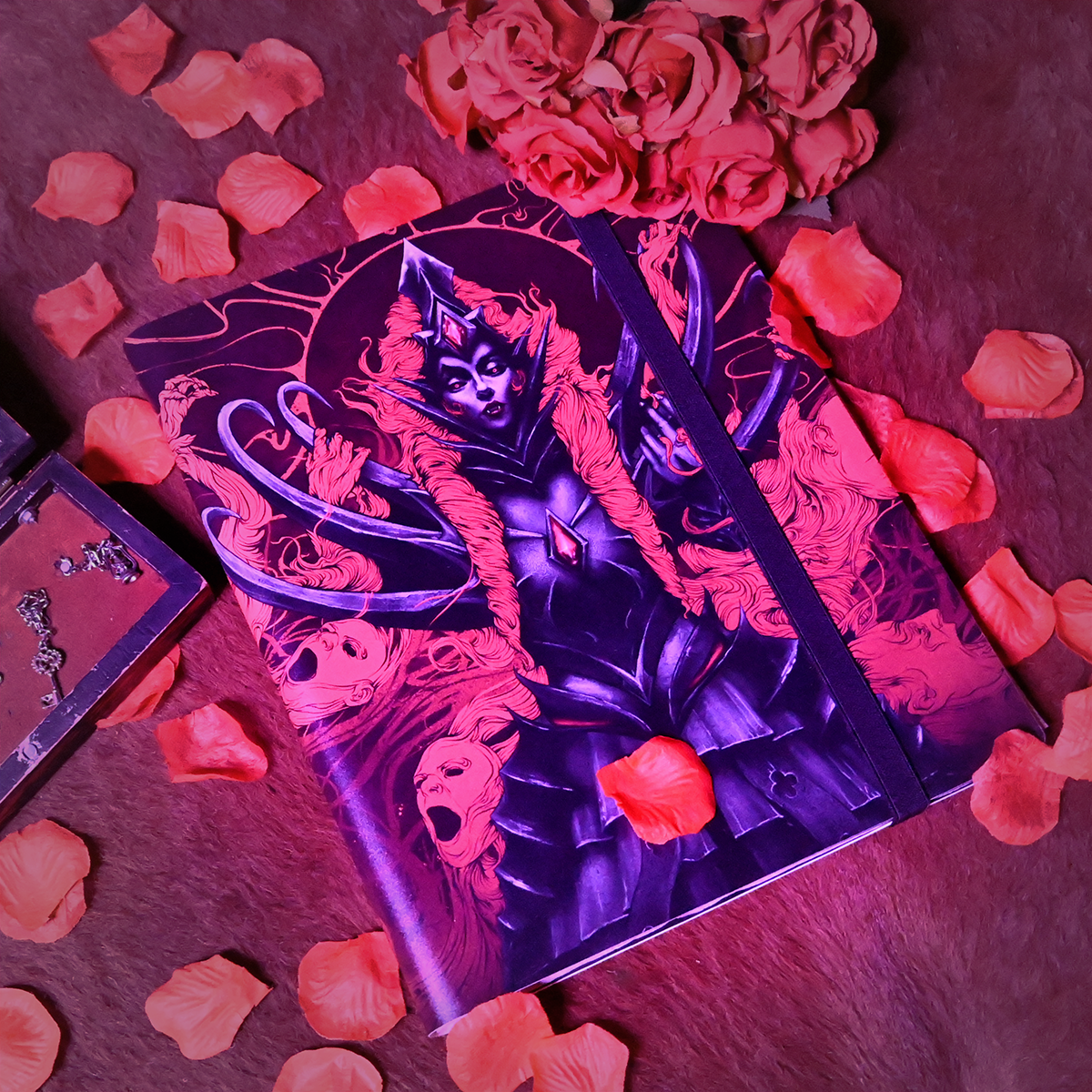 MTG：イニストラード真紅の契り　9ポケットバインダー　Ultra•PRO Innistrad: Crimson Vow Olivia 9-Pocket PRO-Binder for Magic: The